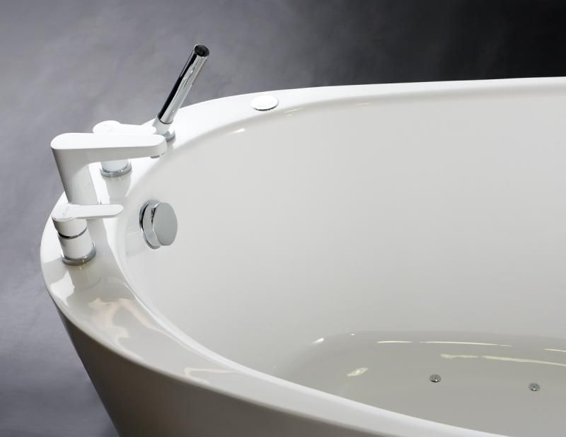 Акриловая ванна Belbagno BB50-1700